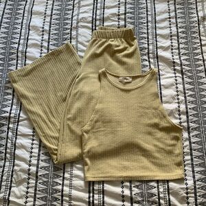 Audrey 3+1 | Green Terrycloth Two Piece Set Size Medium